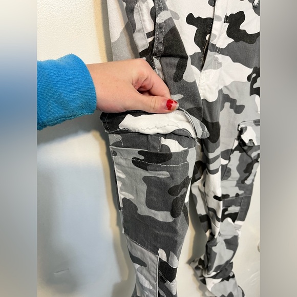 KREAMY CASUAL WHITE CAMO PANTS - Picture 4 of 10